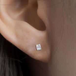 Radiant Diamond Basket Stud Earring One Carat