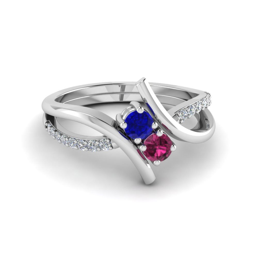 Diamond ring with store 2 sapphires