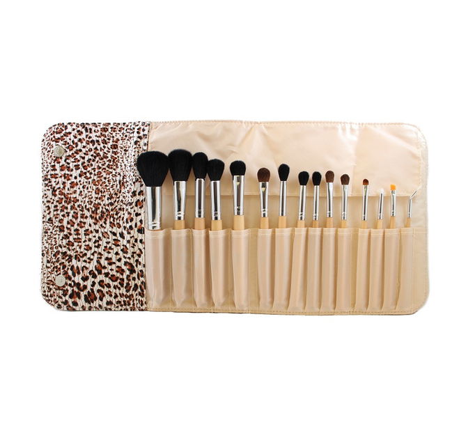 Morphe 15 Piece Wooden Handle Set W / Cheetah Snap Case