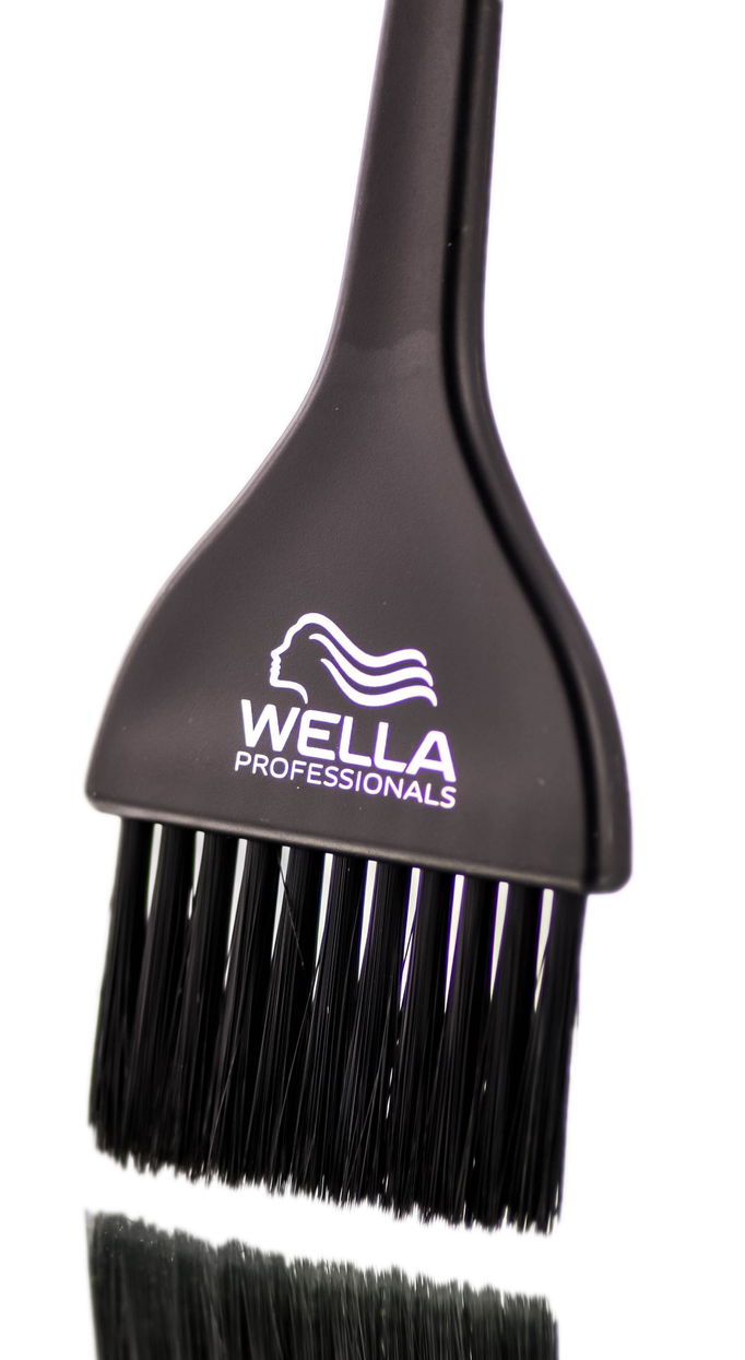 Wella Standard Color Brush