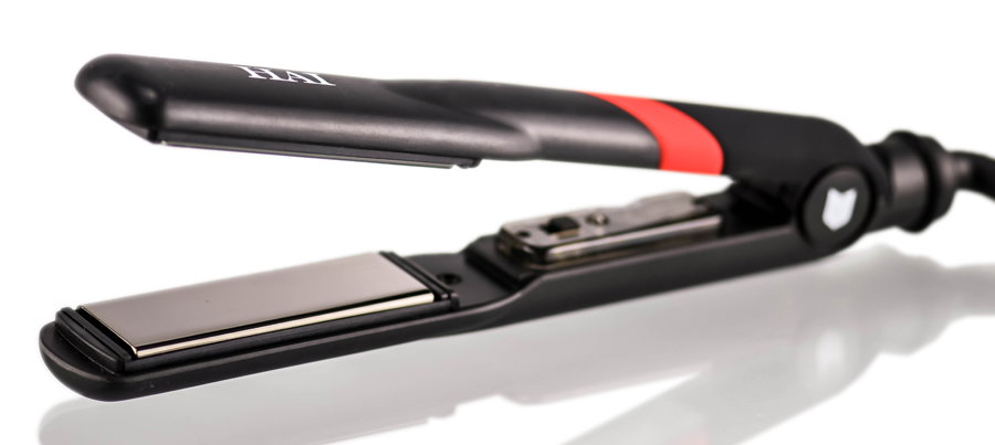 hai09-1-25-in - HAI Titanium Styling Iron-image1 hai09-1-25-in - HAI Titanium Styling Iron-image1