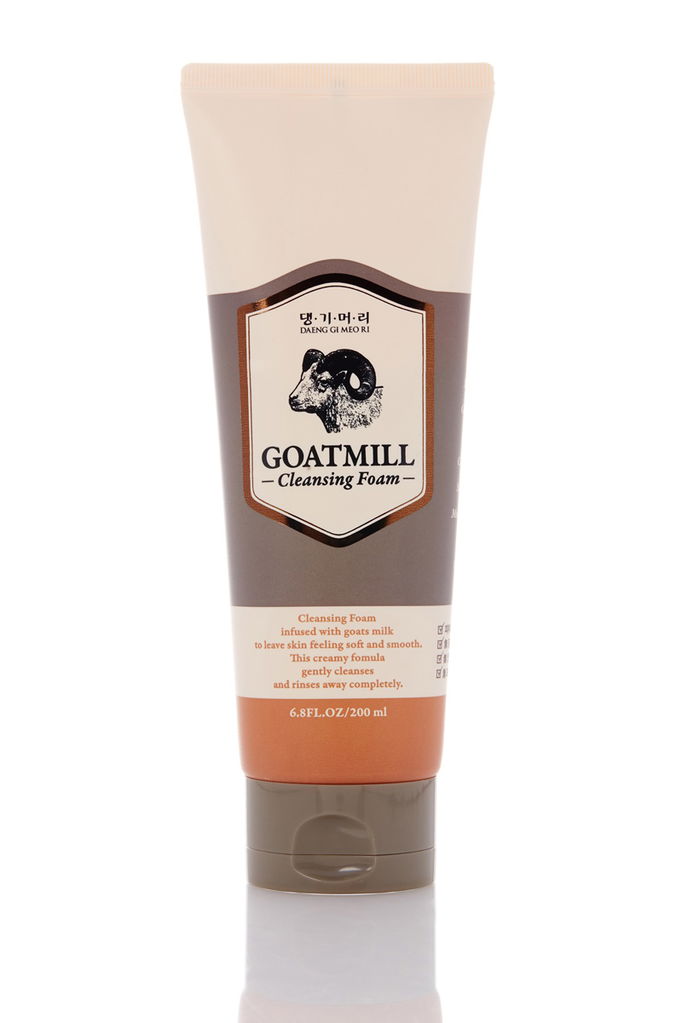 Daeng Gi Meo Ri Goatmill Cleansing Foam