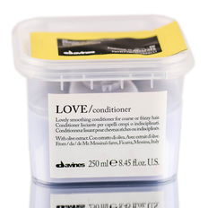 Davines Love Conditioner Lovely Smoothing Conditioner