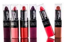 L.A. Colors Matte Lipstick-image1