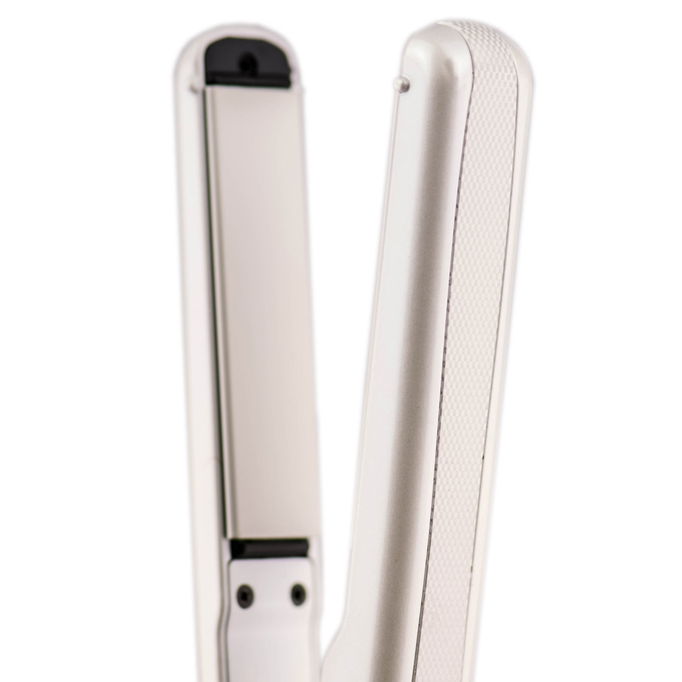 Rusk W8less Ceramic Flat Iron - 1" inch