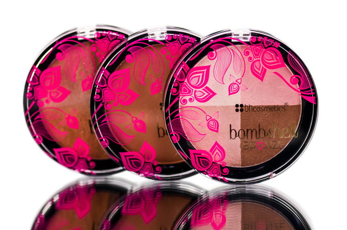BH Cosmetics Bombshell Bronze Bronzer-image1