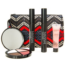 Manna Kadar Makeup Set - Elegant Affection-image1