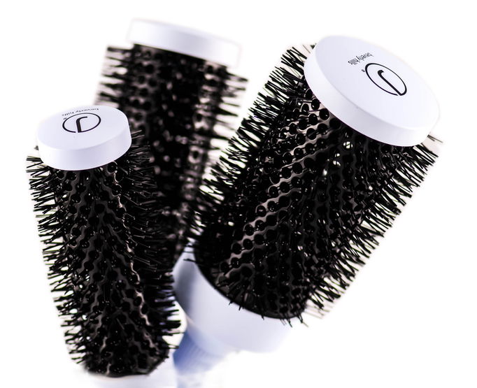 J Beverly Hills Ceramic Hot Curling Brush