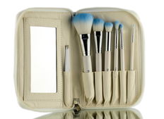 Crown Brush White 7pc HD Set w/ Mirror and Tweezer