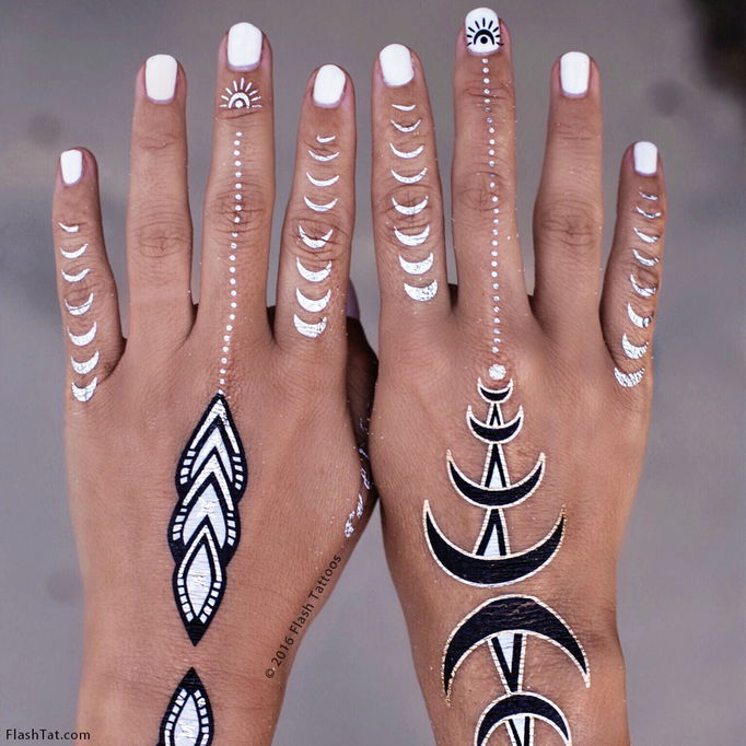 Flash Tattoos - Lunar Love