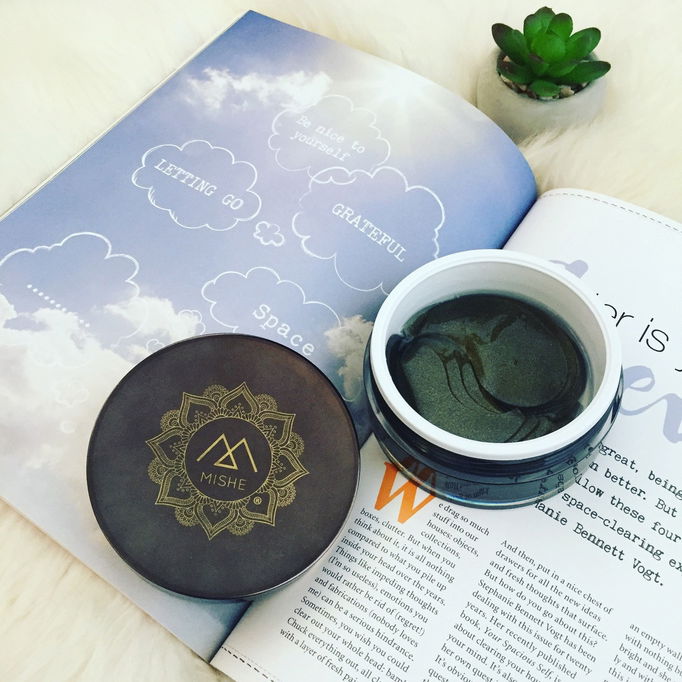 Mishe Black & Gold Mask