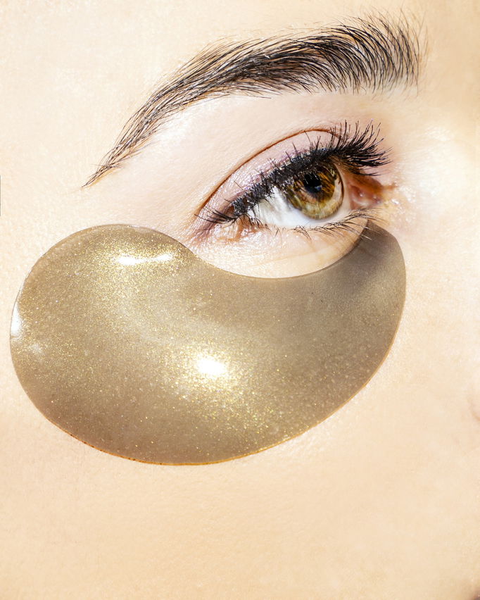 Mishe Black & Gold Mask