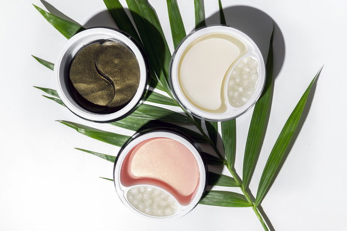 Mishe Black & Gold Mask