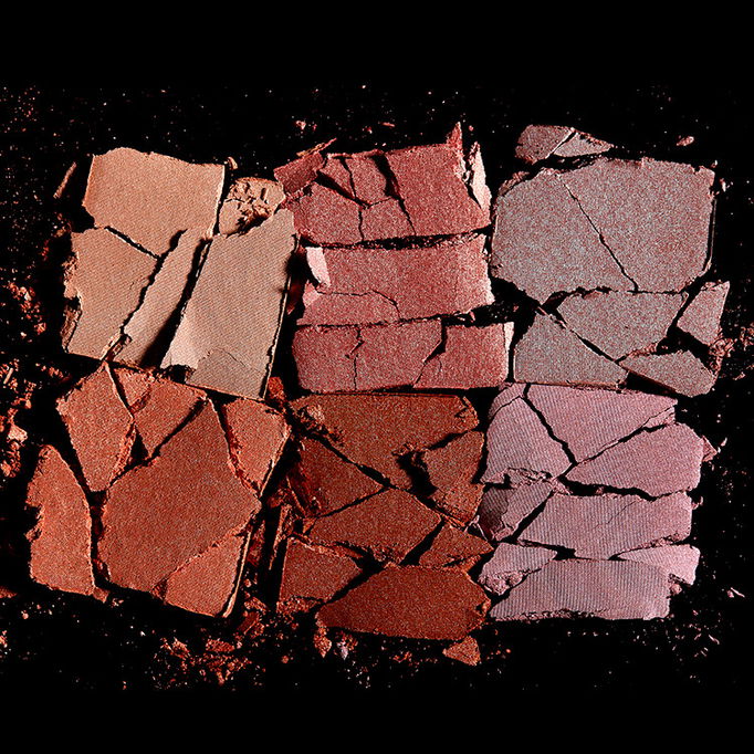 Sigma Chroma Glow Shimmer + Highlight Palette
