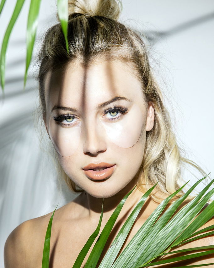 Mishe Capsule Eye Cream & Coconut Hydrogel Patch