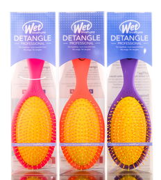 The Wet Brush Pro Detangle Neon