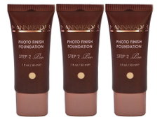 Manna Kadar Photo Finish Foundation-image1 Manna Kadar Photo Finish Foundation-image1