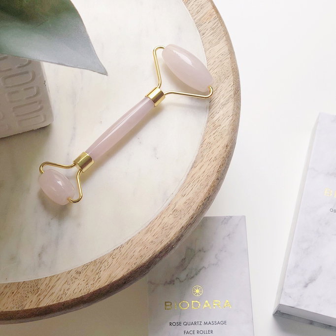 Biodara Rose Quartz Massage Face Roller-image2