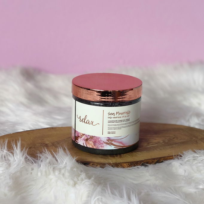 Manna Kadar Relax Sea Minerals Champagne Charcoal Scrub