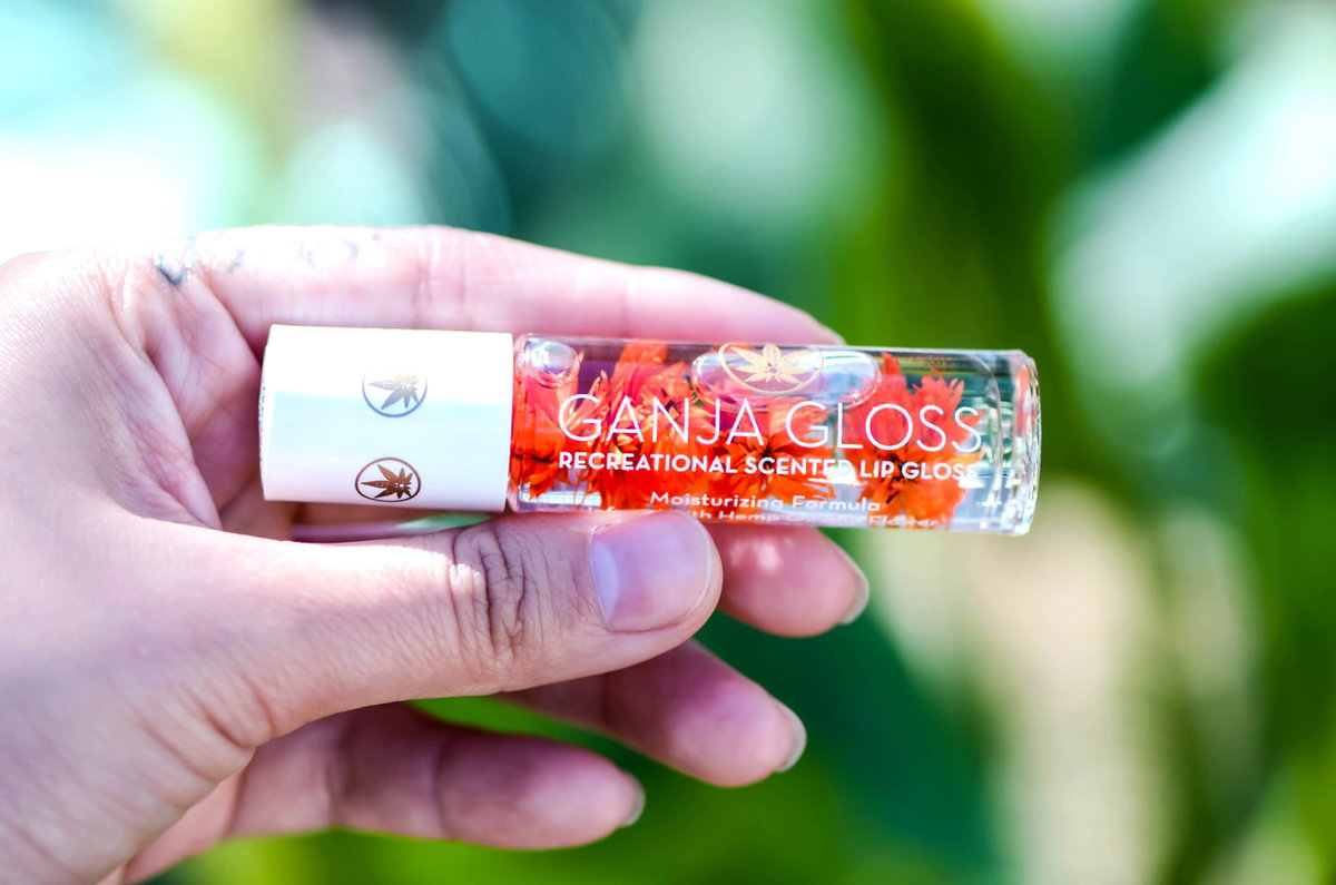 Ganja Gloss Roll-On Scented Lip Gloss-image7