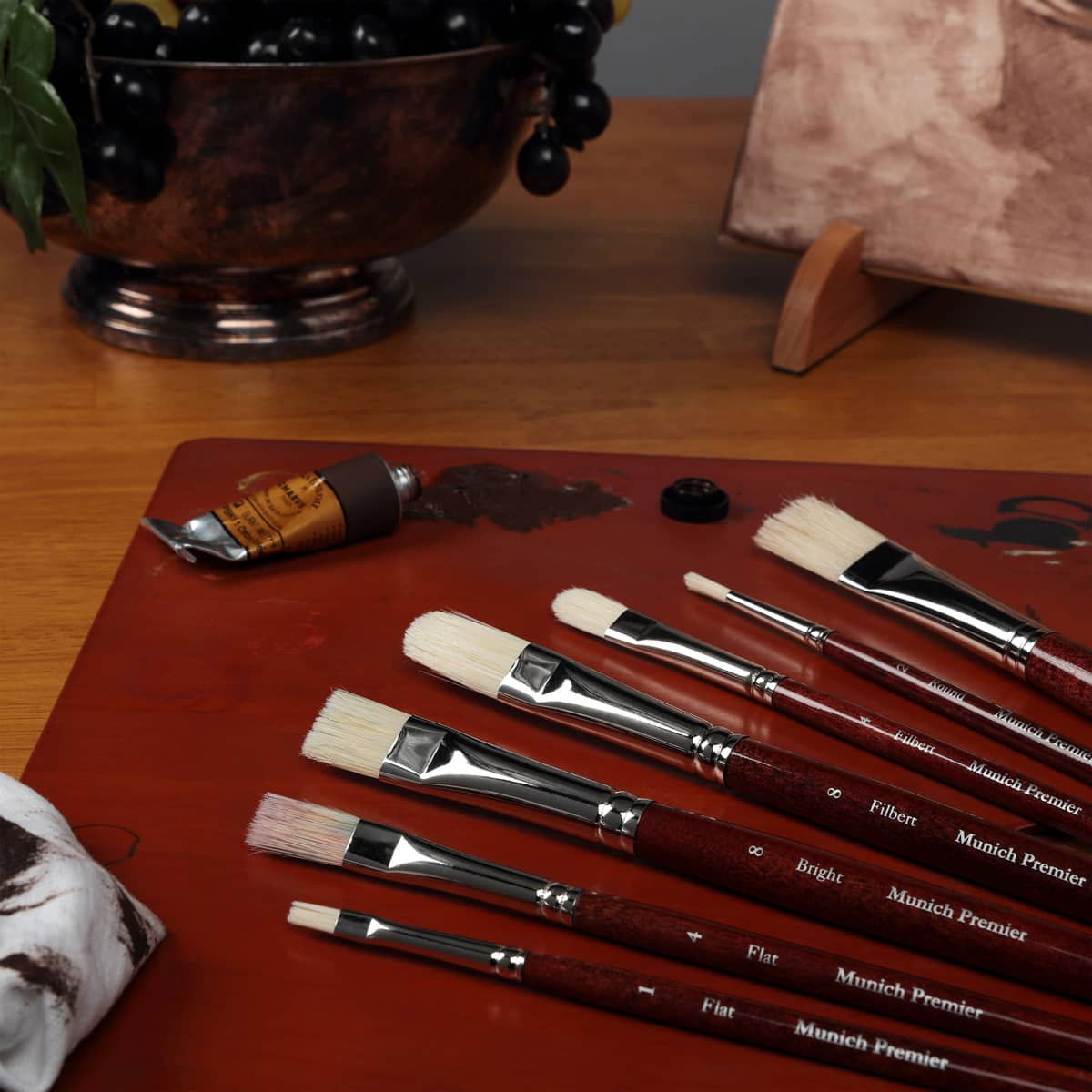 New York Central Munich Premier Long Handled Brushes