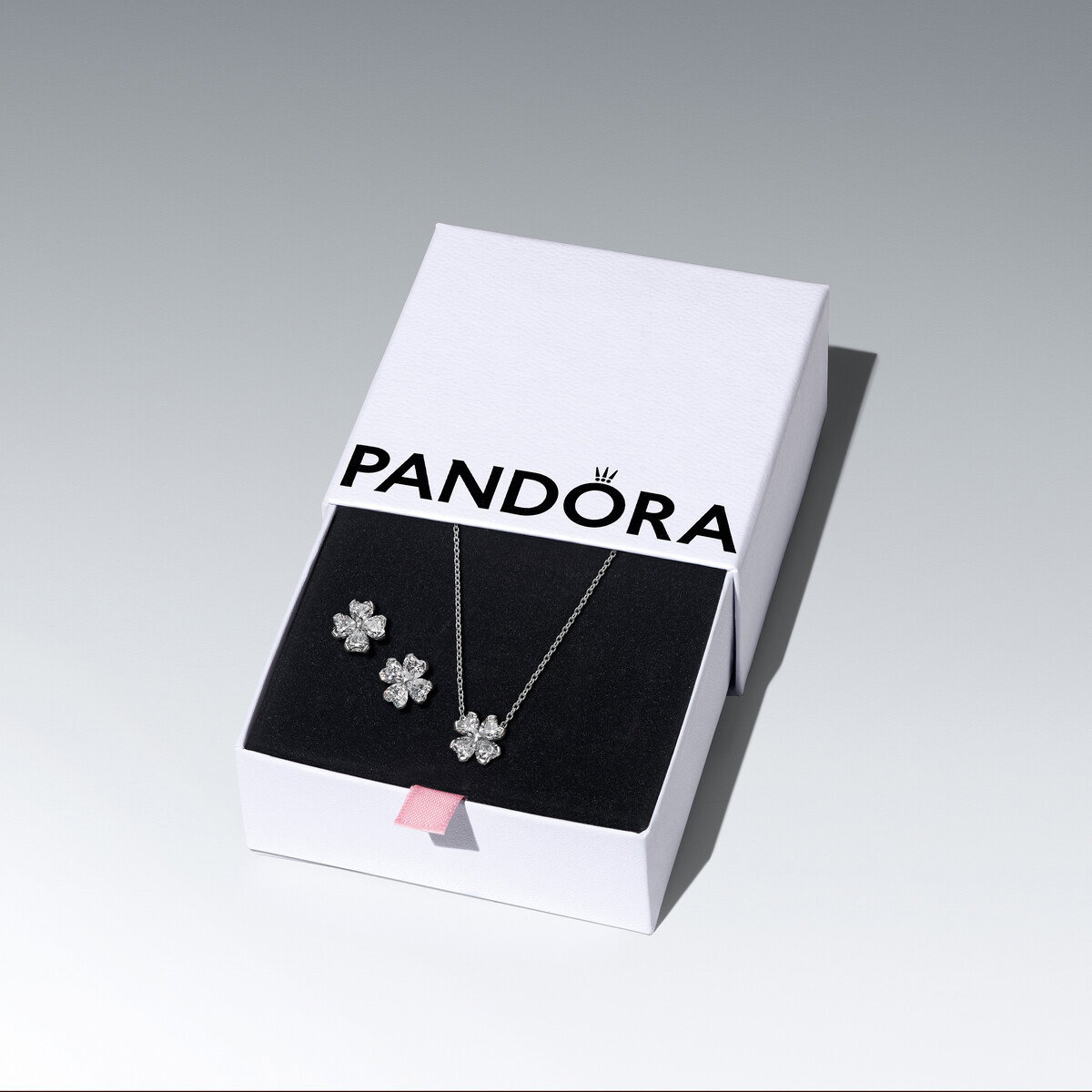 Sparkling Lucky Clover Jewelry Gift Set
