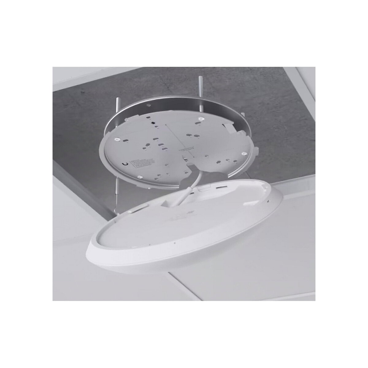 Ubiquiti - U7-PRO-MAX U7 Pro Max WiFi 7 Ceiling Mounted Access Point with 2.5GbE Uplink