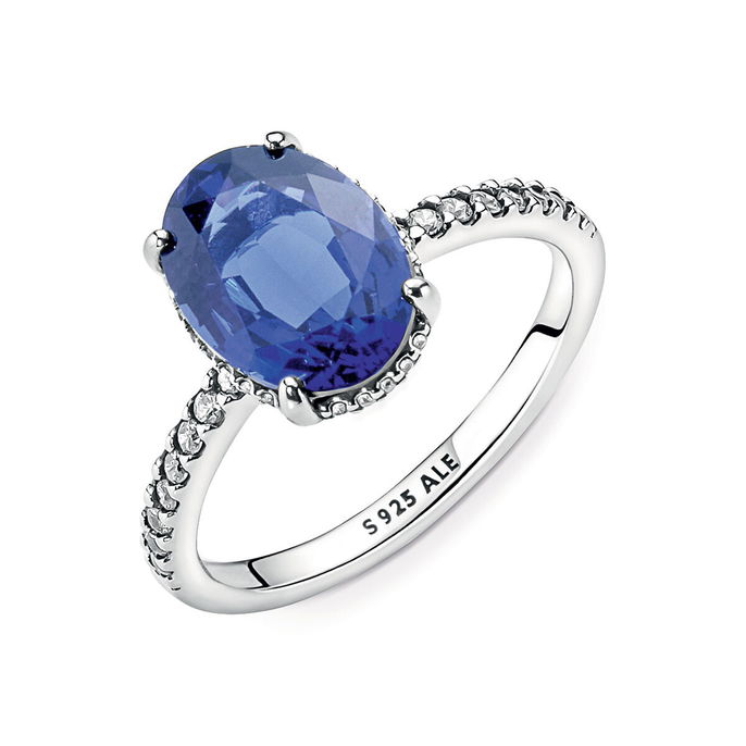 Sparkling Statement Halo Ring Sparkling Statement Halo Ring